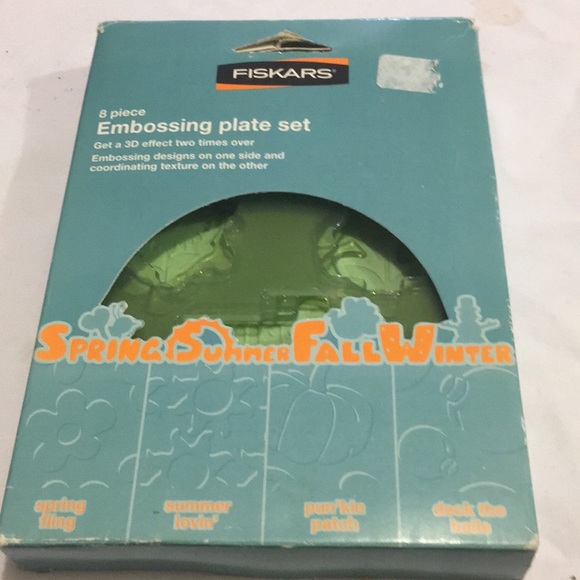 Fiskars 8 Pc All Seasons embossing Plate set NEW - Picture 1 of 4